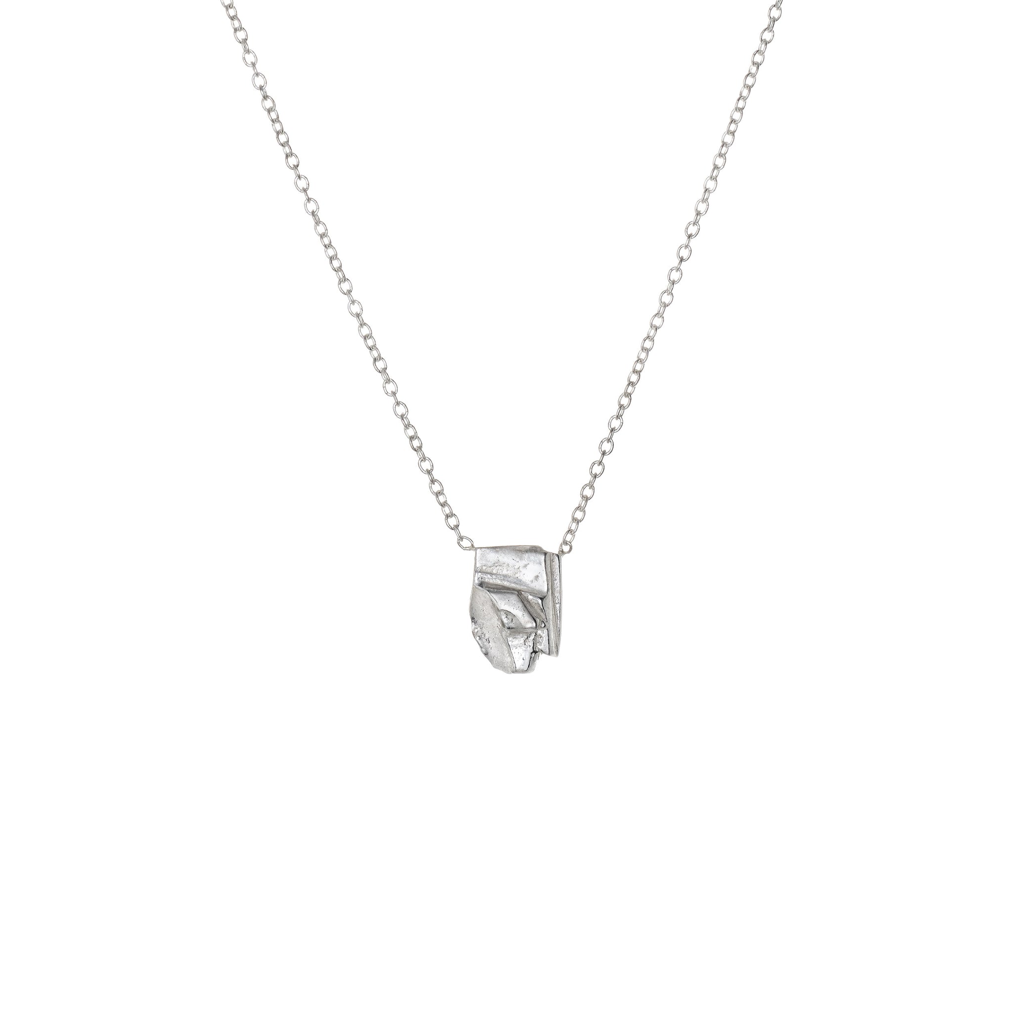 PEBBLE:03 NECKLACE